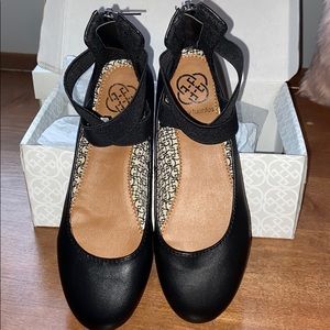Black Flats size 5.5
